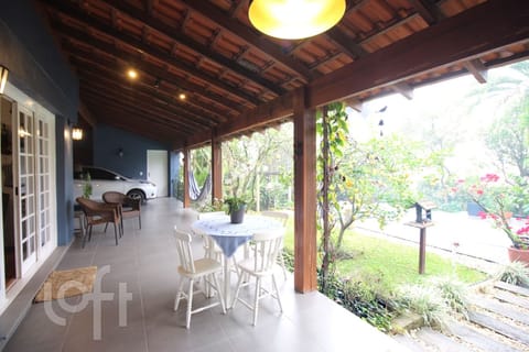 Image 25 - 253744